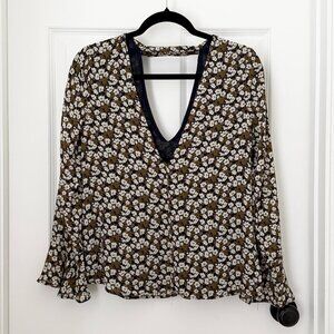 Women Fluter by Dance & Marvel Floral Deep V-neck Blouse in White Mustard Small